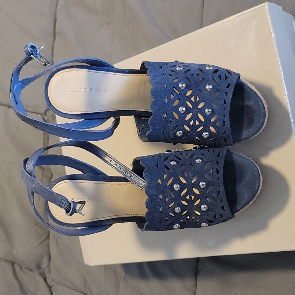 Marc Fisher Espadrille Blue Wedges Size 8.5